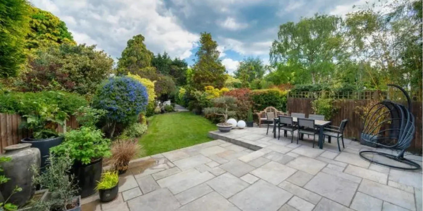 Garden-patio-768x495