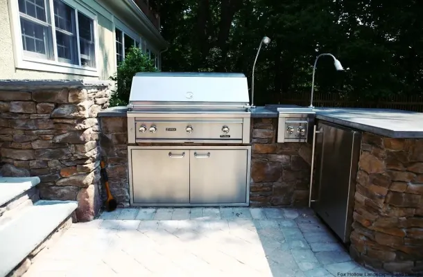 Outdoor Kitchens
